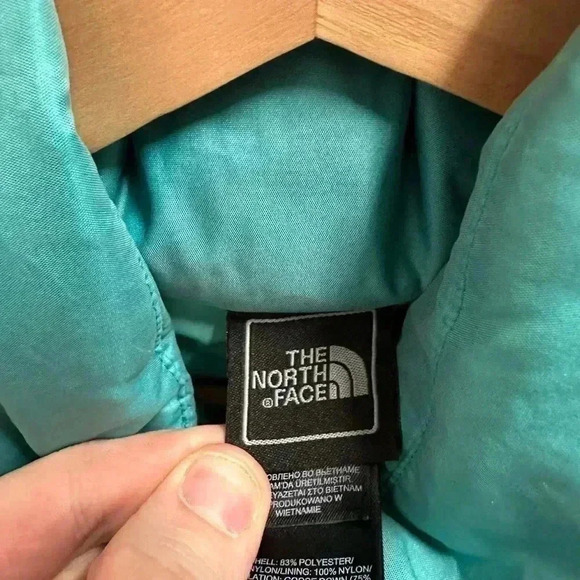 The North Face  550 Blue Puffer Jacket Medium - Picture 3 of 6